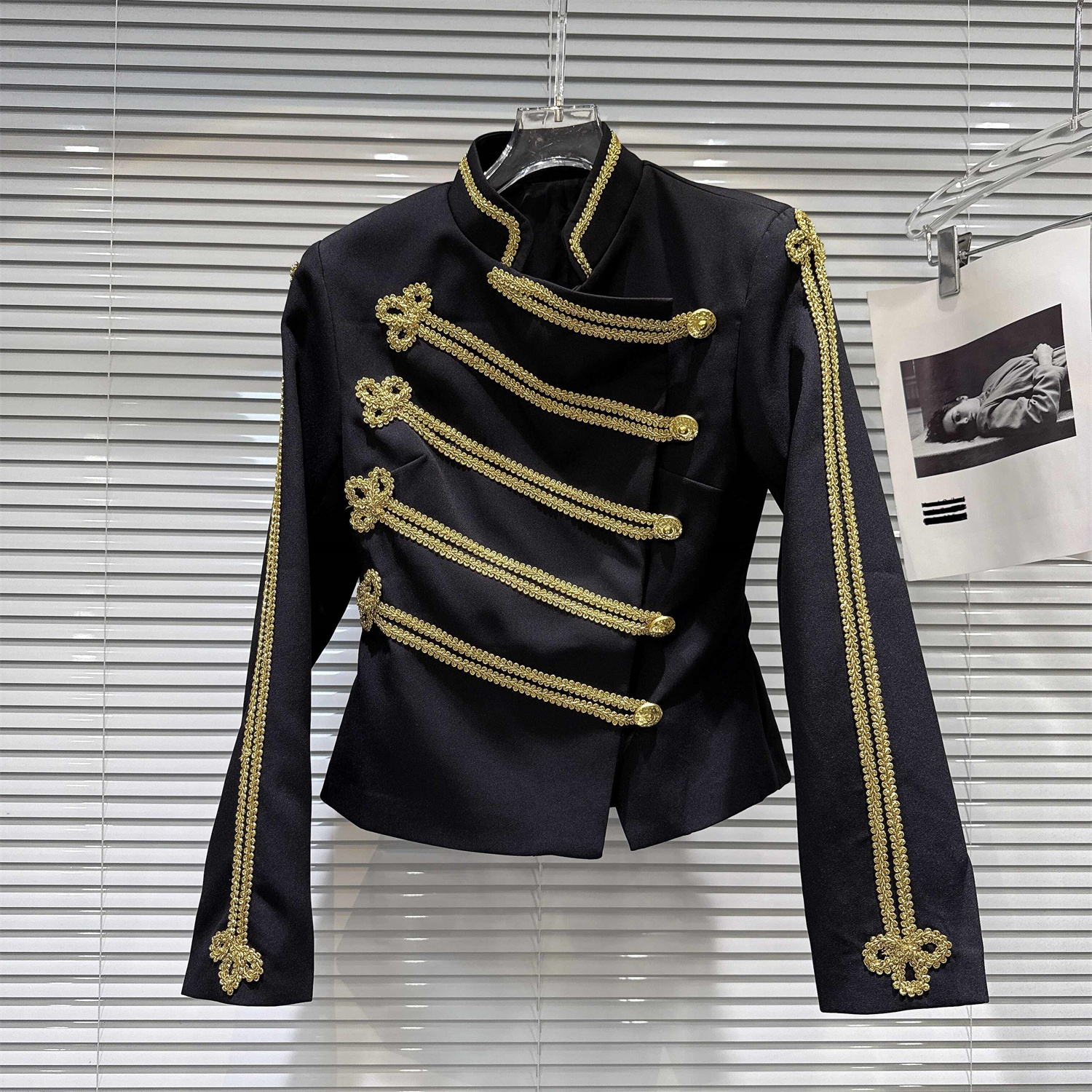 Embroidered Ribbed-button Performance Short Jacket Top For Women — image 1