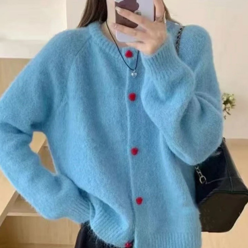 Women's Casual Knit Cardigan With Contrasting Buttons