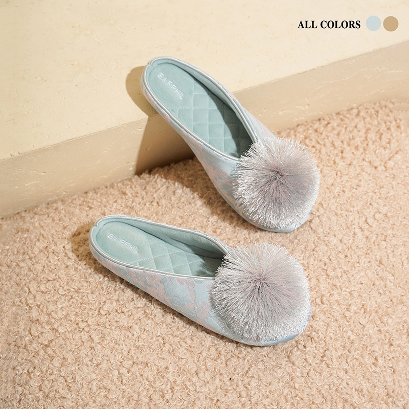 New Chinese-style Indoor Embroidered Womens Slippers
