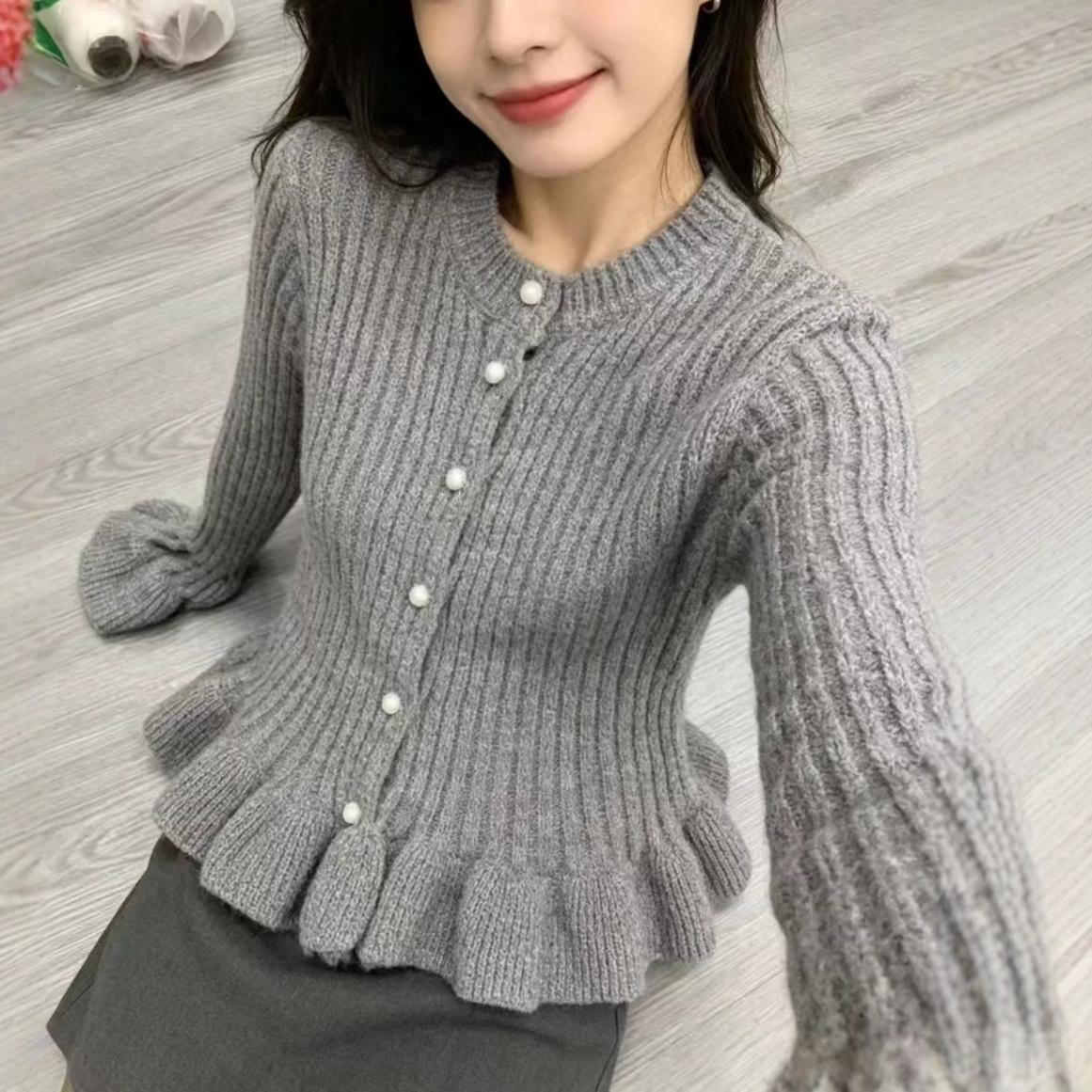 Korean-style Flared-sleeve Ruffled Long-sleeved Knitted Top, Elegant Blouse