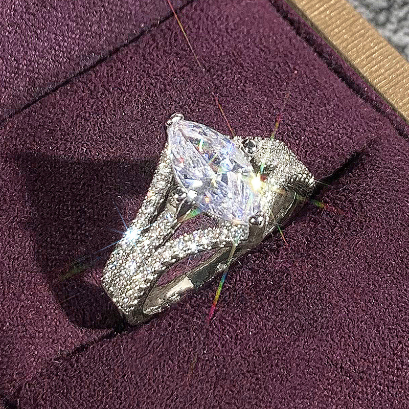 Women's Light Luxury High-End Personalized Ring