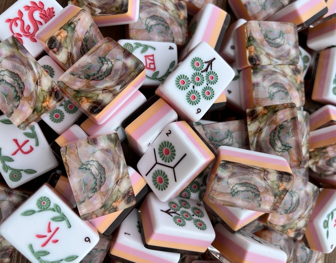 Mahjong tile set (b)