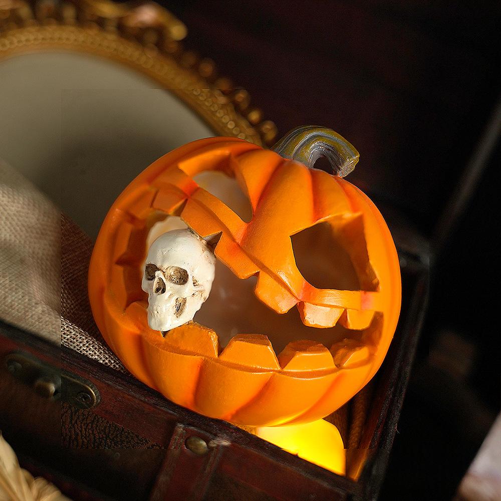 Resin ornament halloween decoration (pumpkin eating skull)