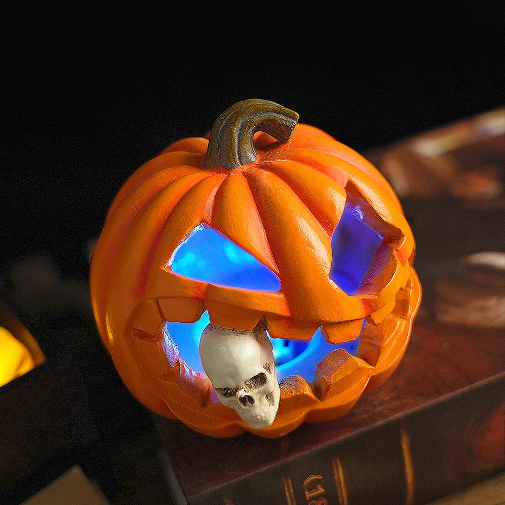 Resin ornament halloween decoration (pumpkin eating skull)