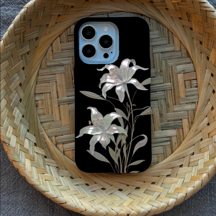Ultra-thin lily phone case