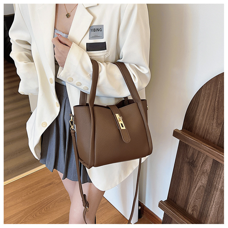 https://oss-cf.cjdropshipping.com/product/2026/10/01/12/14f01f67-a937-49de-99e2-8a59f649622c_water.jpeg