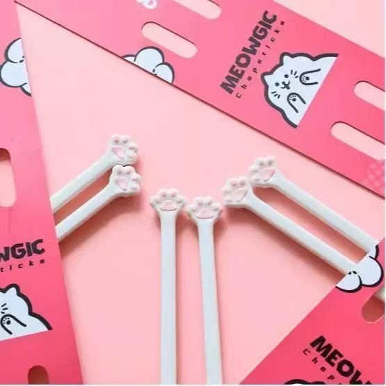 Personalized New-style Cat-shaped Chopstick Holder product image