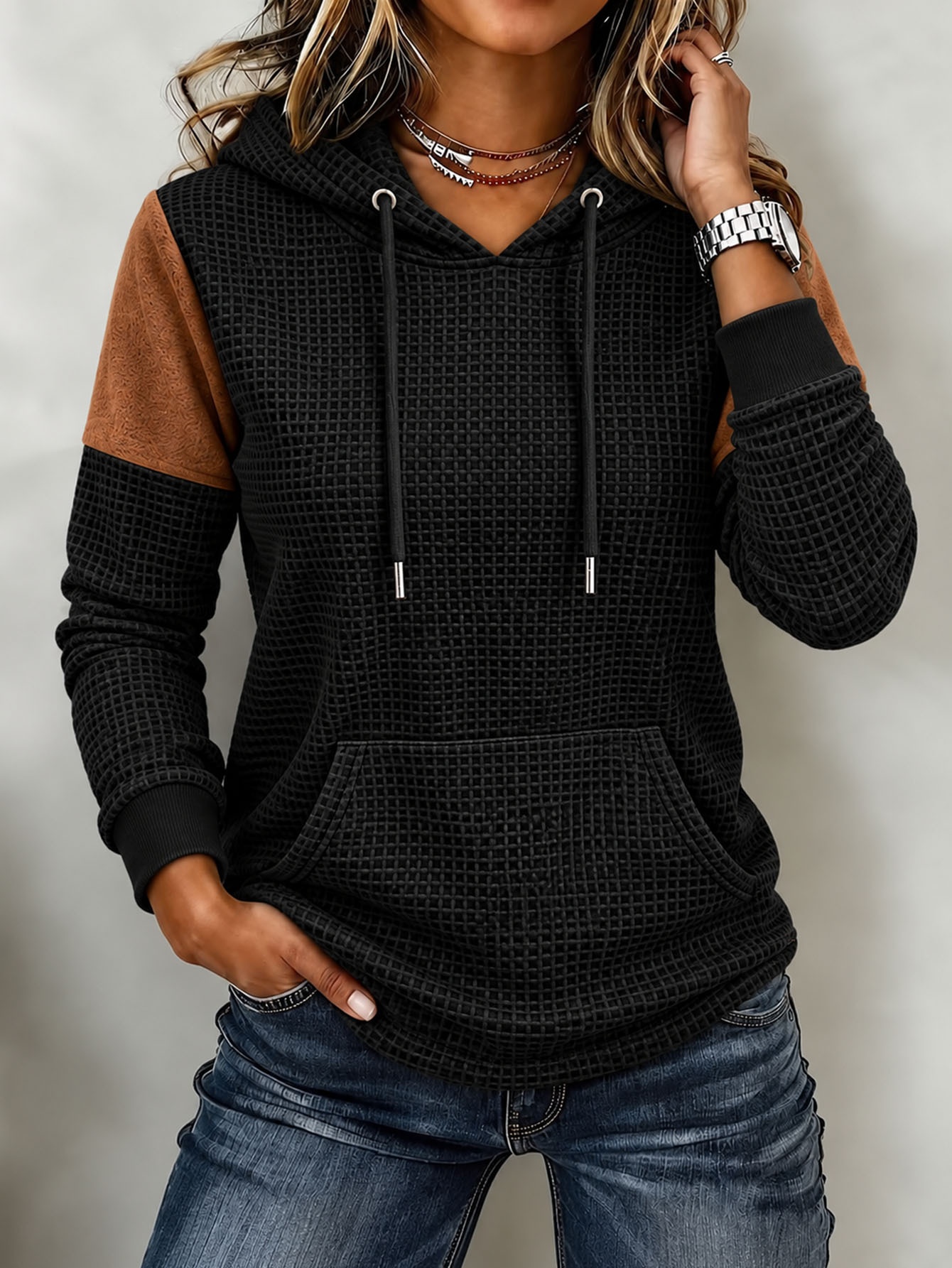 Loose Sports Waffle Long Sleeve Pocket Hoodie — product photo 6