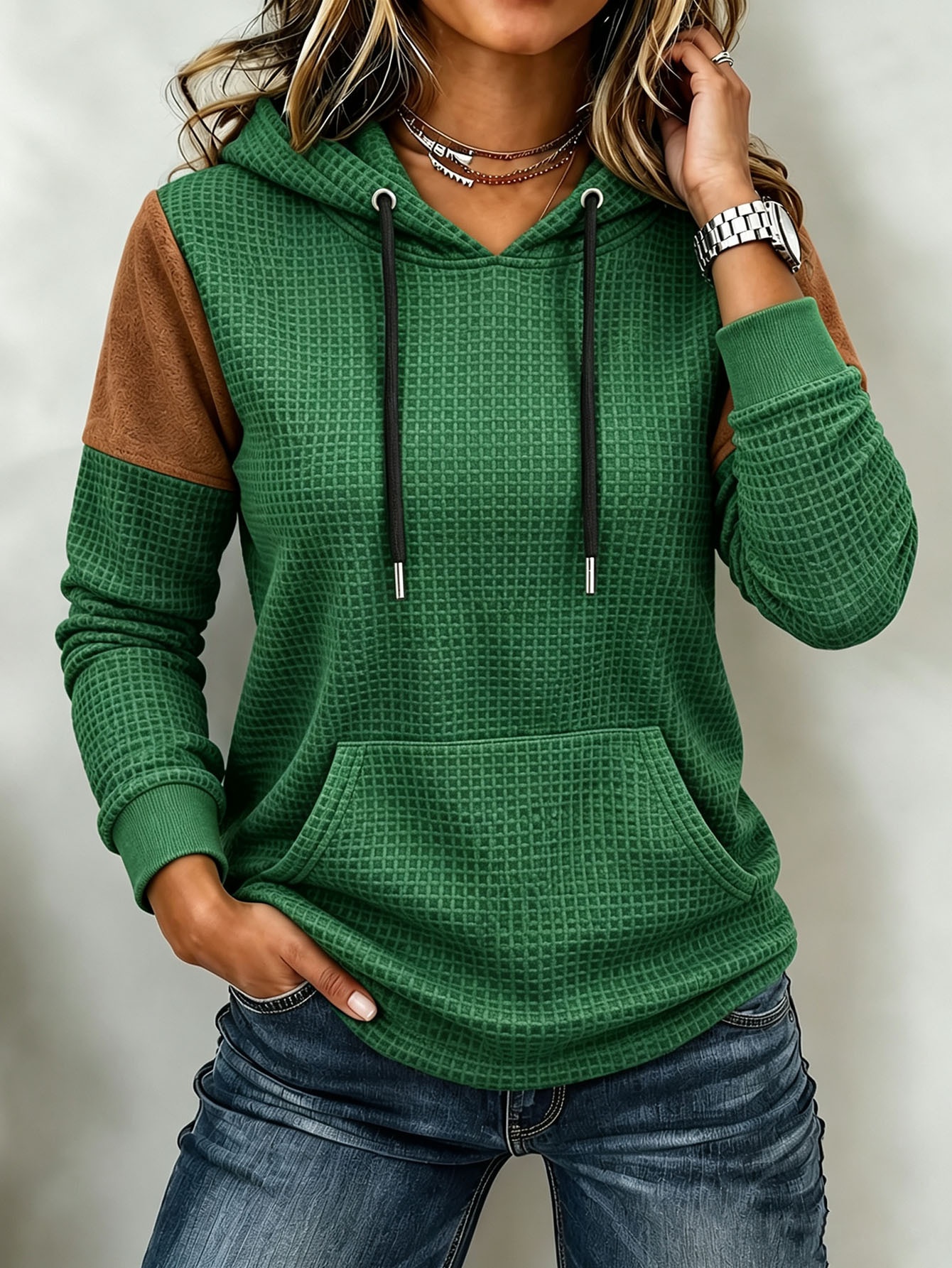 Loose Sports Waffle Long Sleeve Pocket Hoodie — product photo 3