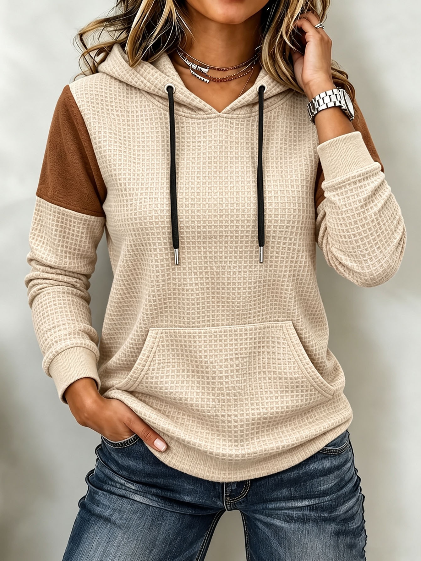 Loose Sports Waffle Long Sleeve Pocket Hoodie — product photo 10
