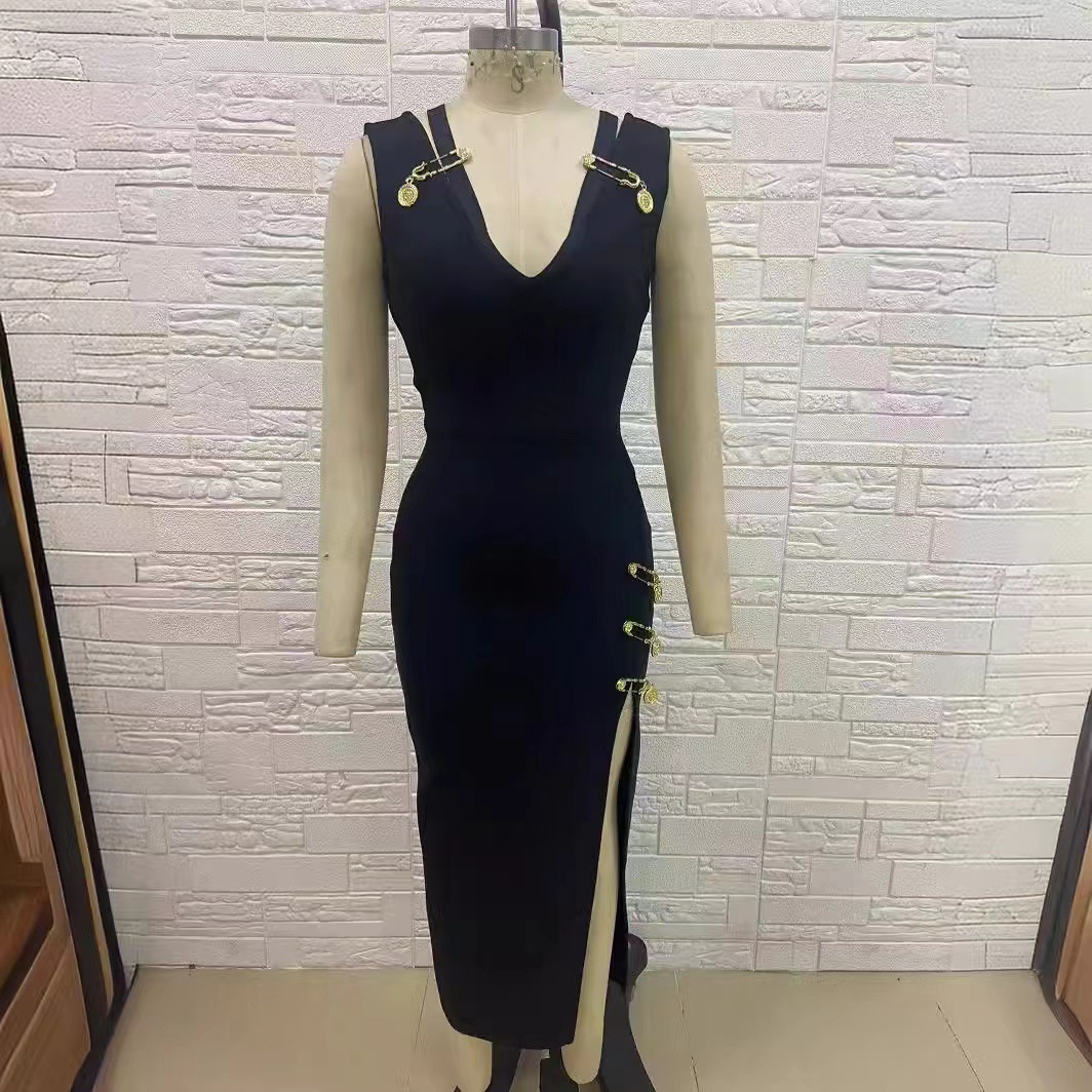 Rochie elegantă din pansament cu fantă înaltă