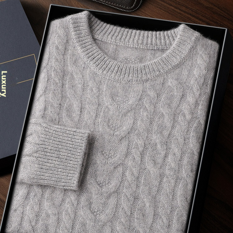 Men's Loose-Fit Thickened Cable-Knit Base Layer Sweater