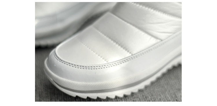Short winter boots supplier image 9
