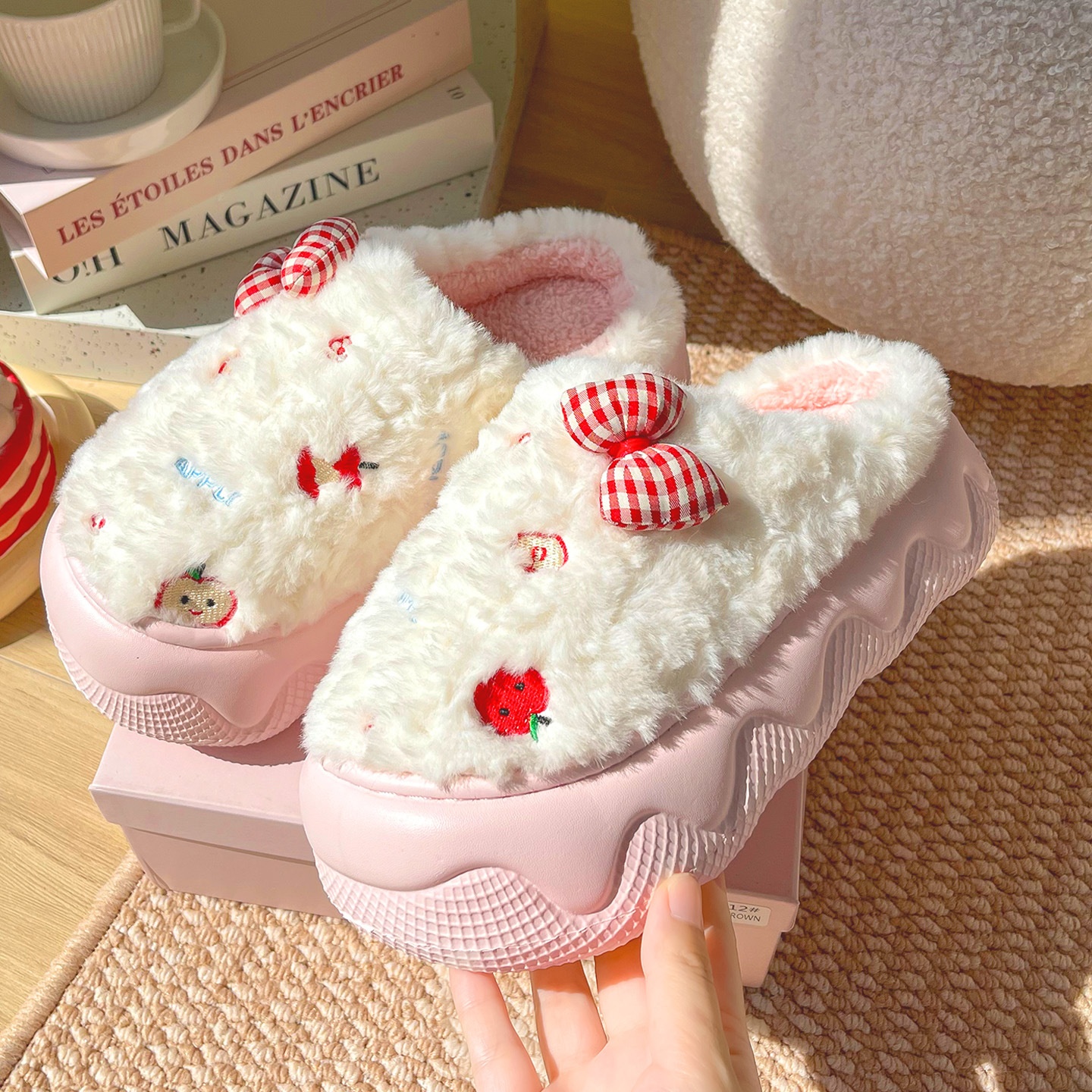 Thick Sole Bow Plush Non-Slip Slippers