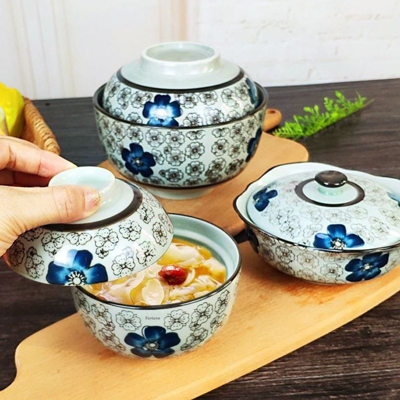 Soup Bowls With Lids Available In Small Medium And Large Sizes