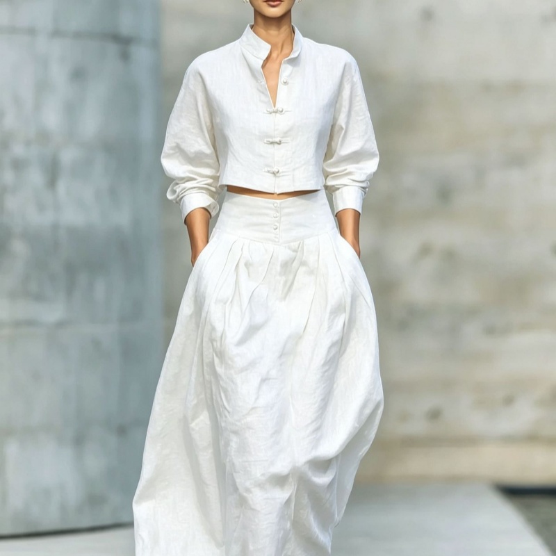 Set la modă tricou și fustă decupate în guler, culoare solidă, din bumbac și căptușeală