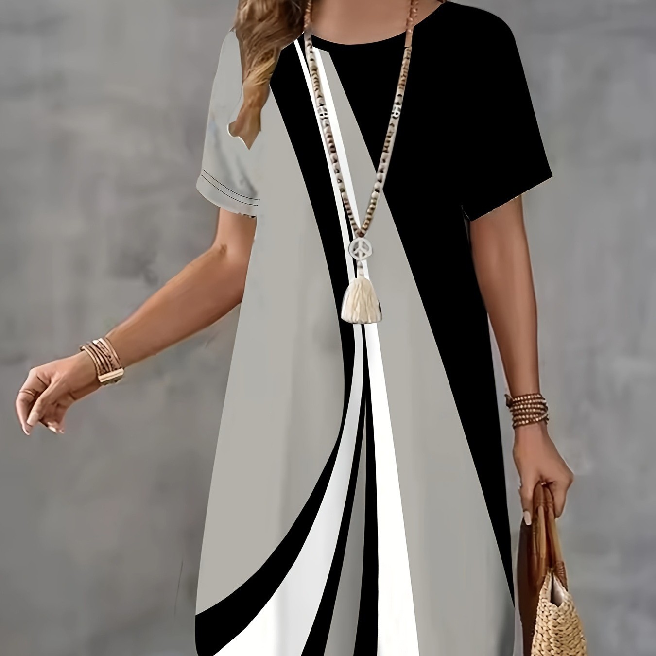 Loose Short-sleeved Round Neck Long Skirt