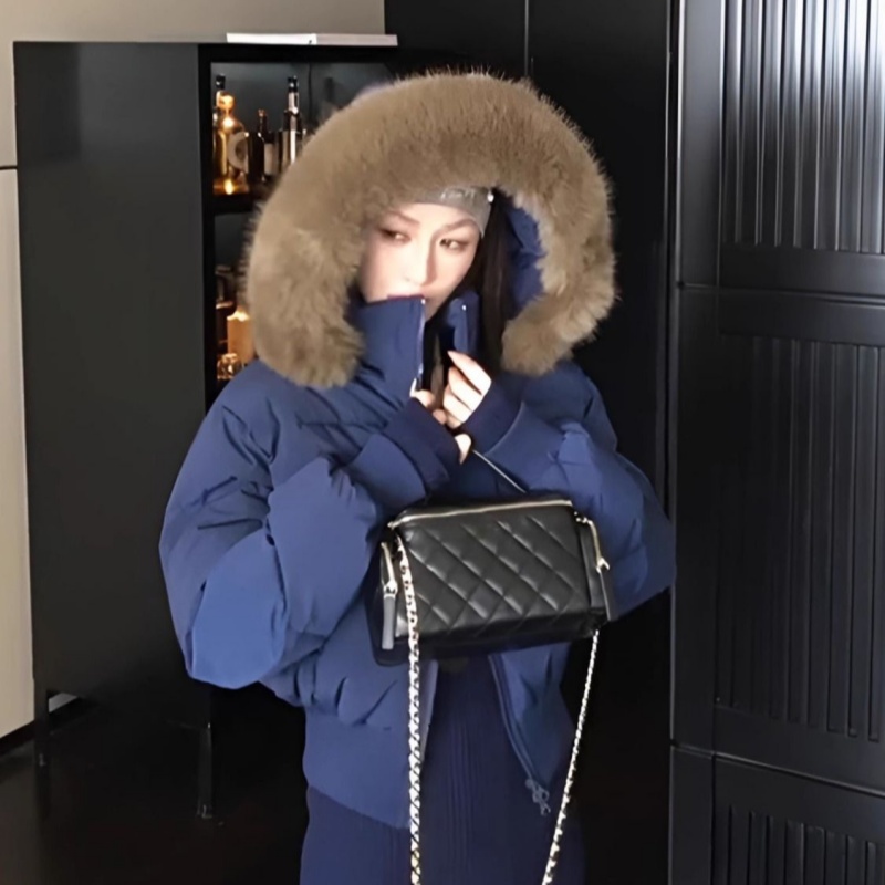 Designer-style Hooded Cotton Coat With A Fur Collar For Women