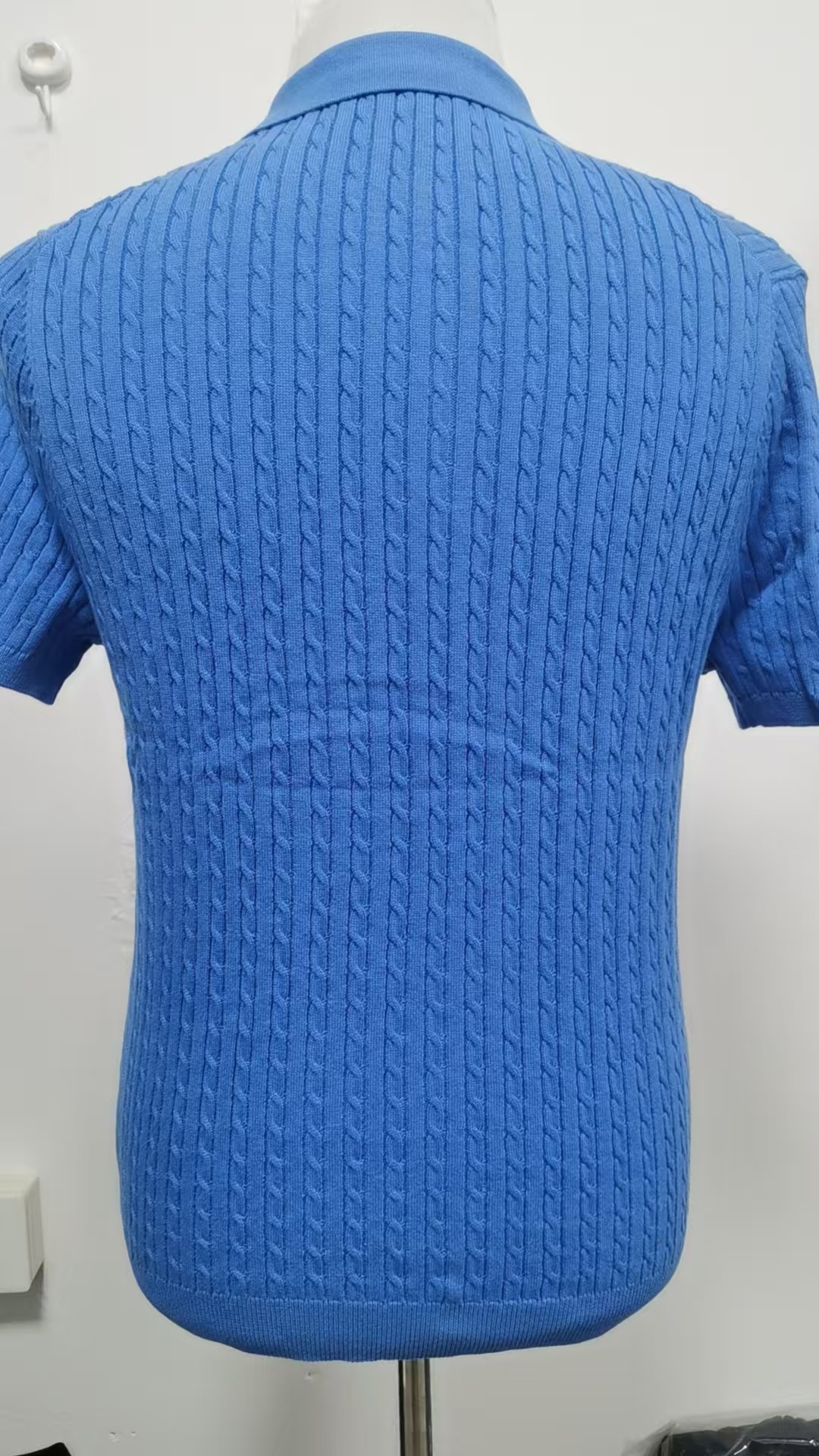 Men's Cable-Knit Short-Sleeve Polo Shirt - blue rear view and ribbed hem