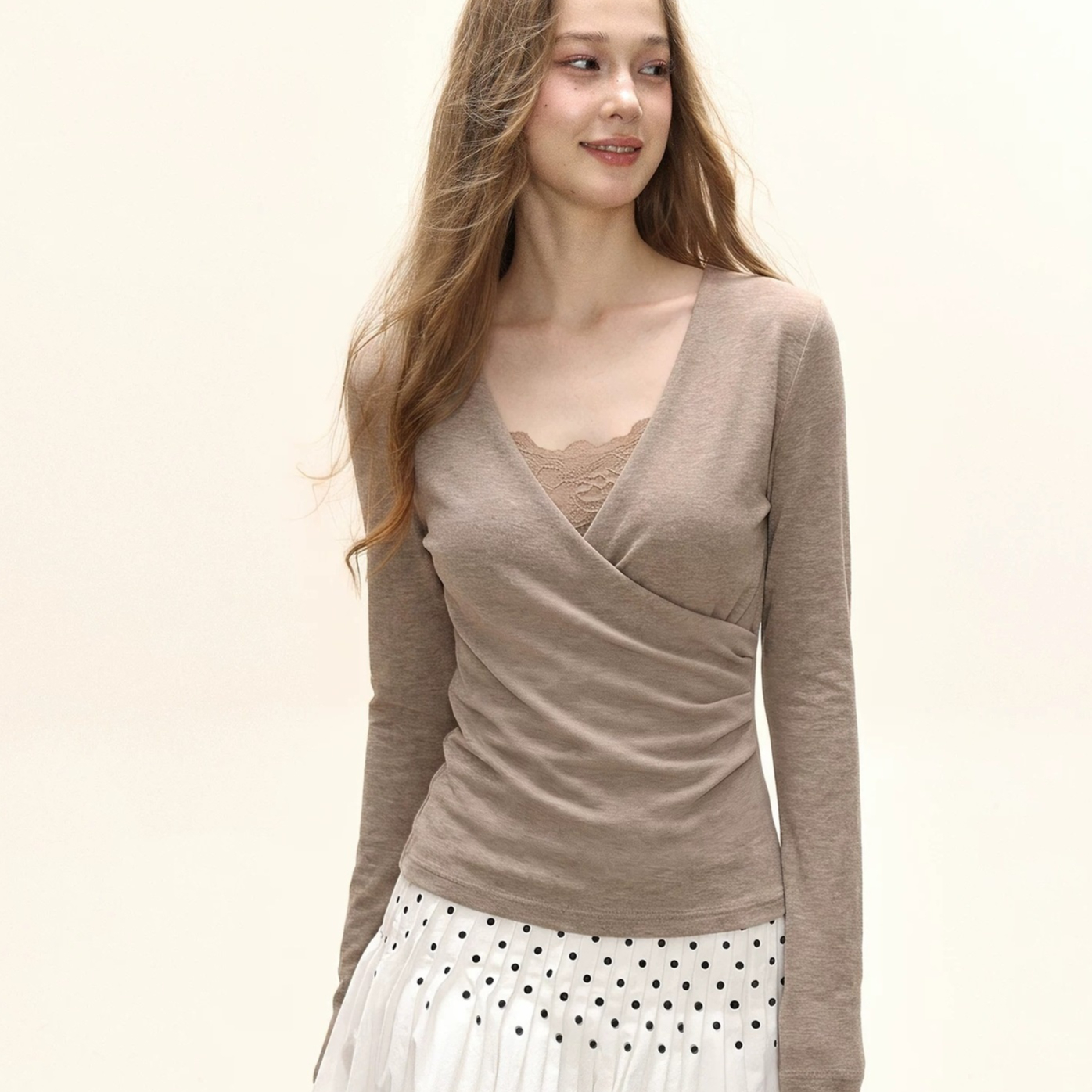 Autumn Lace-Panel Fake Two-Piece Bottoming Top